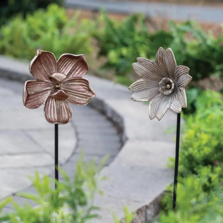 Cast Aluminum Daffodil Stake