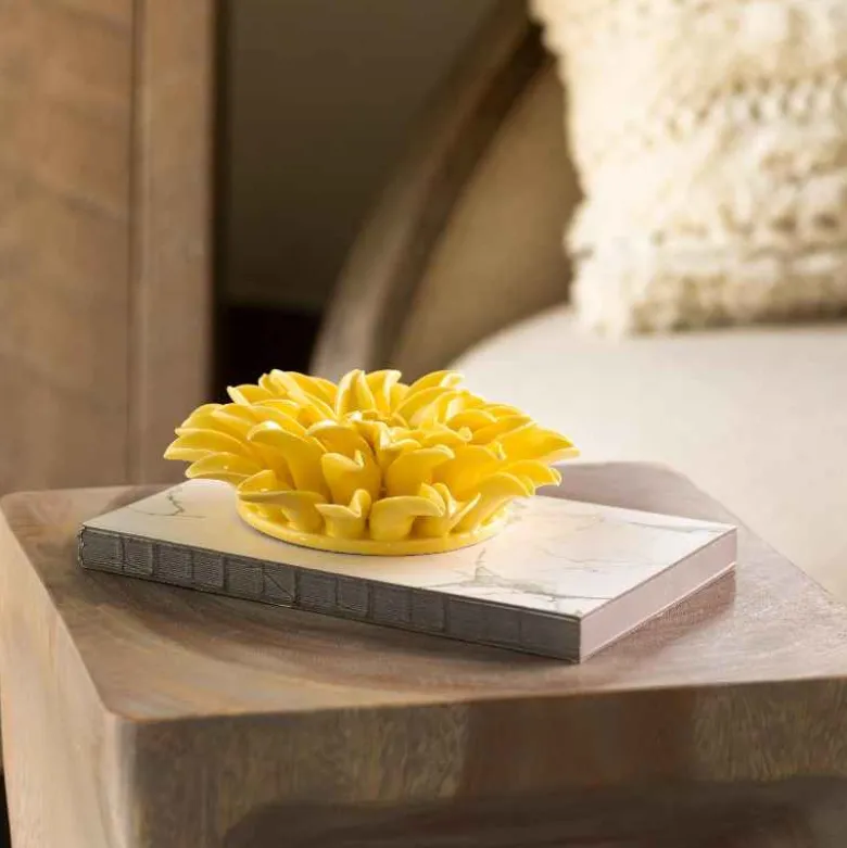 Ceramic Wall Flowers, 6" - Light Yellow