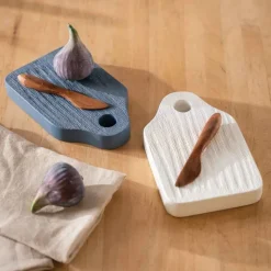 Small Dutch Cheese Board (white)